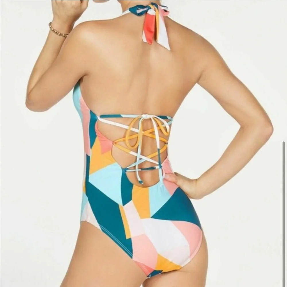BAR III | Pop Art One-piece Swimsuit - Picture 3 of 8